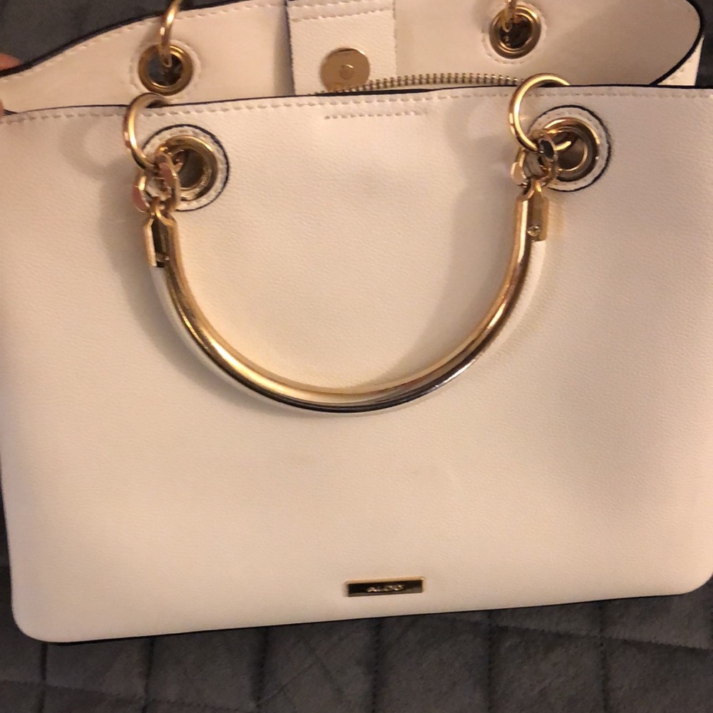Purse - Picture 2 of 4